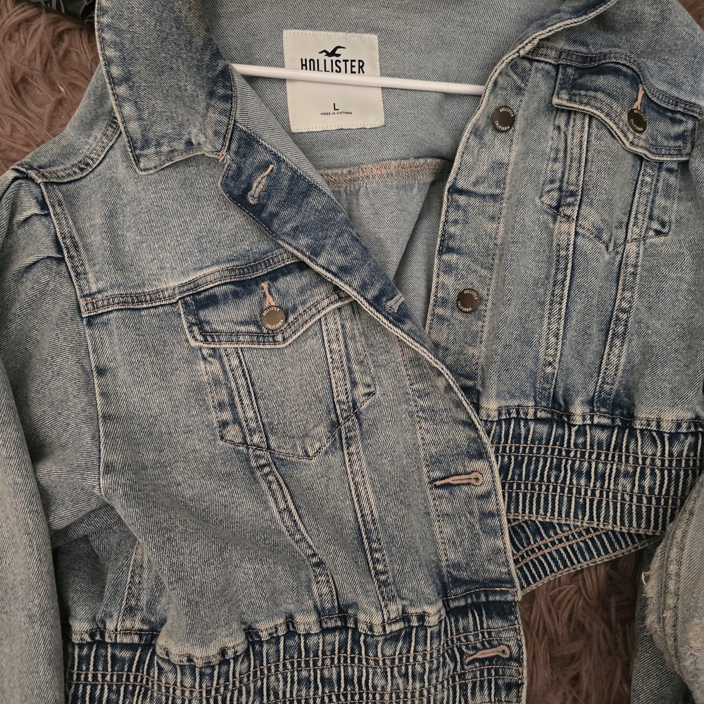 Hollister Women's Light Blue Jean Jacket